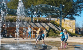 用了17年才建成的儿童探险公园